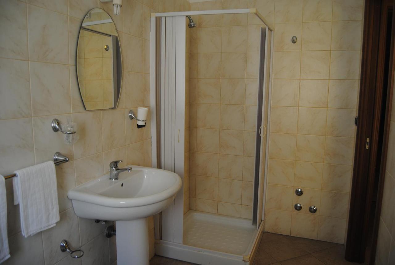 B&B Atlantide Cagnano Varano Exterior photo